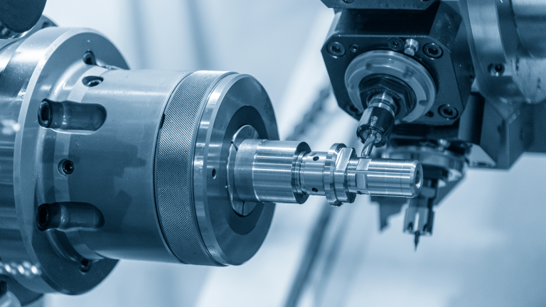 Guida alla Produzione di Alberi di Trasmissione: Processo e Tecniche di Tornitura CNC